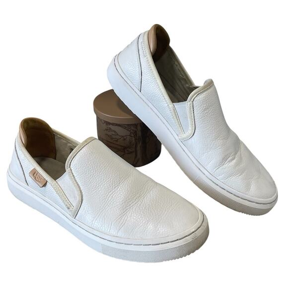 UGG Shoes - UGG Woman's Size 10 Alameda 1130779 White Cream Low Top Slip On Leather Sneaker